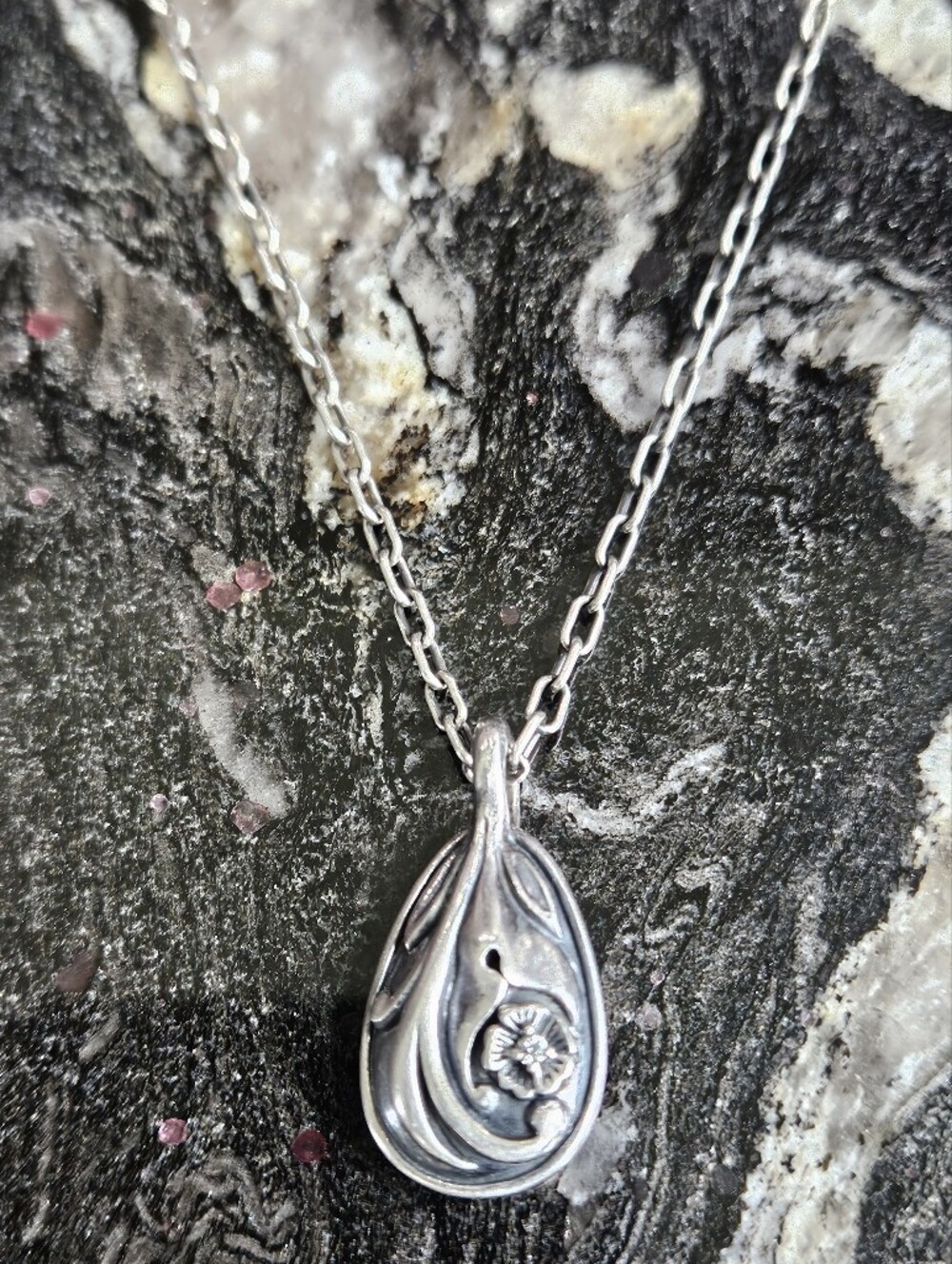 LYRIC Sterling Silver Diamond Accent Flower Pendant Necklace 16"